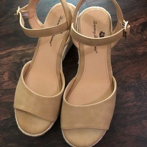 Tommy bahama wedges